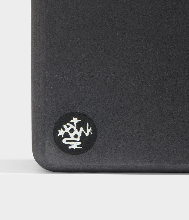 Manduka Uphold Recycled Foam Block in Thunder (Grey)